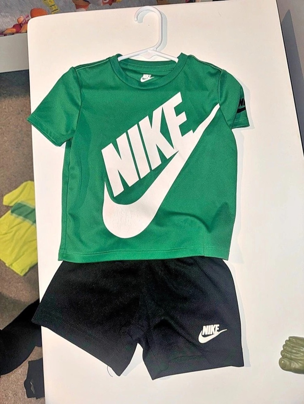 Nike Toddler Boys Dri-FIT Tee and Mesh Shorts 2-Piece Set Green & Black 2T